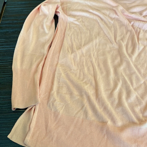 RW & Co. ladies oversized mock turtleneck sweater in size medium. - Picture 6 of 9